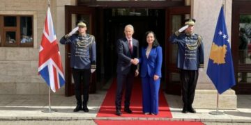Pas Ramës, Osmani pret në takim ish-Kryeministrin e Mbretërisë së Bashkuar Tony Blair