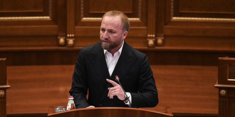 Tahiri: Kjo qeveri po tenton t’i kapë mediat, gjyqësorin dhe administratën publike