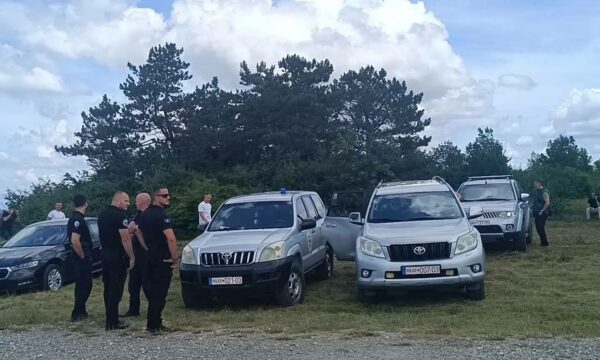 Serbët mblidhen ne Gazismetan për Vidovdan, Policia e KOFR-i kudjesen për sigurinë
