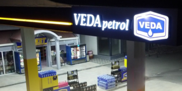 Grabitje nën kër*cënimin e thi*kës në “Veda Petrol” në Vushtrri, tre persona vjedhin pazarin ditor