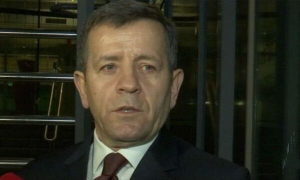 Remi: Koha që të hiqen pengesat nga ura e Ibrit e të çmontohen mbetjet e propagandës serbe – bëjmë thirrje për vigjilencë, liri e siguri