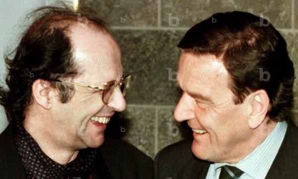 Der Spiegel më 1999: Rugova u ftua nga Schröder për të qëndruar në Gjermani