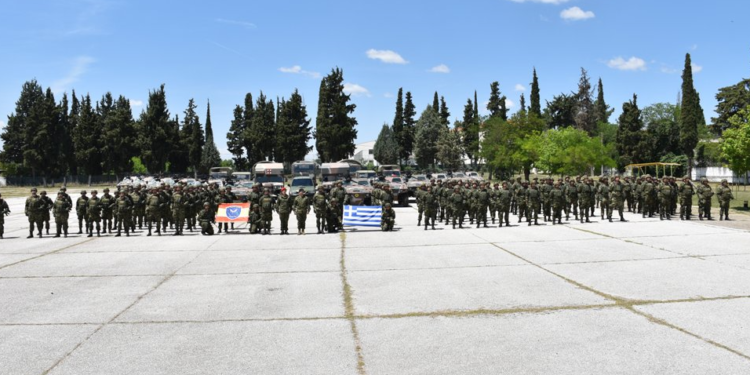 Ushtarët grekë nisen drejt Kosovës, i bashkohen KFOR-it në Bondsteel në kuadër të Forcës Rezervë