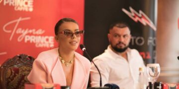 Përfundon “drama” e Taynes me ish-menaxherin/ Dyshja ndahen në paqe