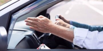 Këshilla për shoferët gjatë vozitjes në vapë të madhe