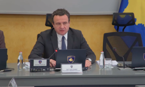 Kurti: Vuçiq s’ishte i gatshëm as për nënshkrim, as për tërheqjen e letrës së Bërnabiqit, as për dorëzimin e Radoiçiqit