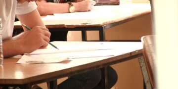 500 nxënës mbetën pa iu nënshtruar testit të maturës
