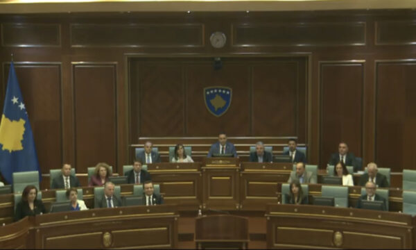 Konjufca – Blairit në seancën solemne: Ky parlament është i juaji, urdhëroni