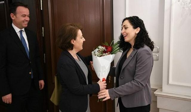 Donika Gërvalla: Kam një lajm të keq për “inatqorët”, s’ka përçarje me Vjosa Osmanin