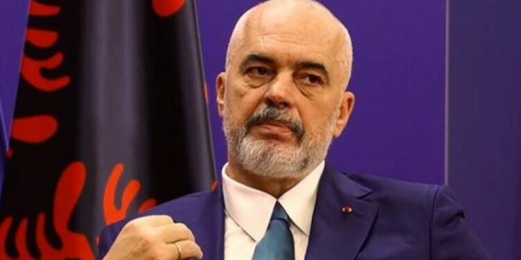 Rama: Nga 1 korriku rroga mesatare e mësuesve 950 euro në muaj