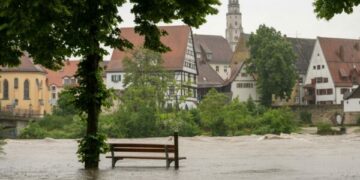 Gjermania në panik, mijëra njerëz largohen nga shtëpitë e tyre, shkak vërshimet