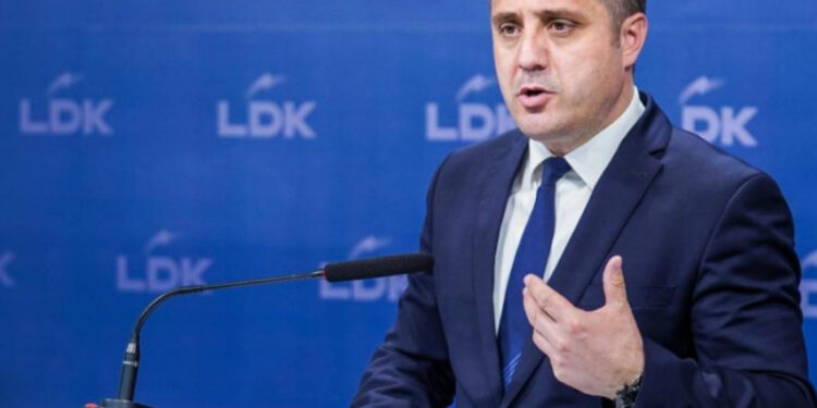 Biesda Kusari-Radojçiq, Selmanaj: Kusari ka bërë diçka të tillë me lejen e Kurtit  21