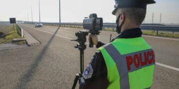 Policia shqipton mbi 1,500 gjoba në trafik brenda 24 orëve