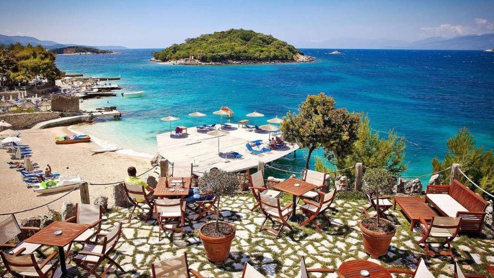 Shqipëria mirëpret më shumë turistë, por me çmime më të larta