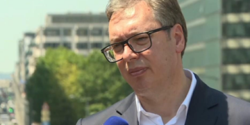 Vuçiq e luan të fortin para takimeve në Bruksel: Kurti do të bërtas dhe bëjë drama derisa t’i them ndalu