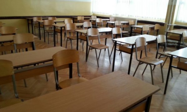 Mbi 19 mijë nxënës aplikojnë për testin e maturës, 500 prej tyre u refuzohet e drejta e nënshtrimit në këtë afat