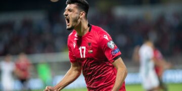 Synon golin ndaj Italisë, drejtuesit e Milanit do ta vëzhgojnë nga afër Brojën