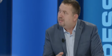 “Ajo pesë pare s’i jep për këtë punë, e ka mbështetjen e VV-së” – Latifi flet për përgjimet Kusari-Radoiçiq