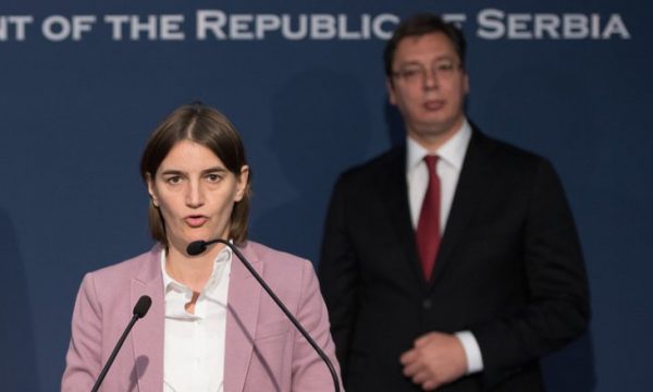 Brnabiq përhap panik: Jeta e Vuçiqit është e rrezikuar