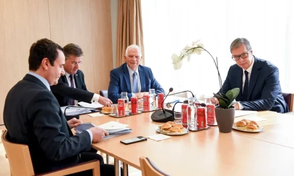 Kurti e Vuçiq rishihen nesër në Bruksel pas një kohe të gjatë, Borell përmend synimin për “zgjidhje operative”