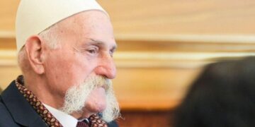 Rifat Jashari i emocionuar: Më i kënaqur s’kam qenë kurrë që e arritëm çlirimin e Kosovës