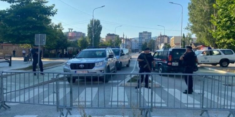 Pas BE-së dhe KFOR-it reagojnë edhe nga UMNIK-u për hapen e Urës së Ibrit: Të zgjidhet përmes dialogut