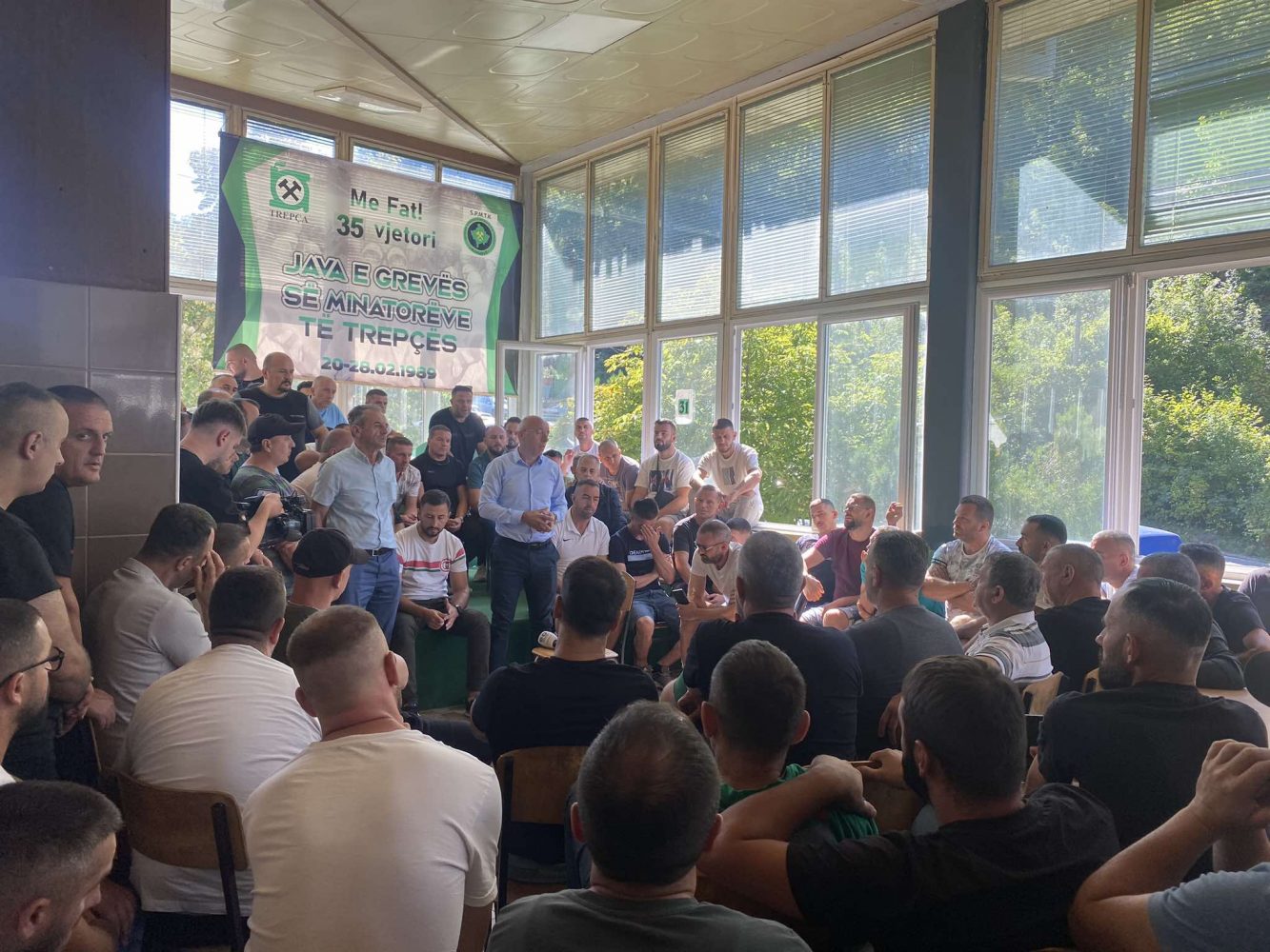 Përfundon takimi, minatorët kundër nisjes së punës pa u ekzekutuar pagat, Kryeshefi kërkon bashkëpunimin e tyre