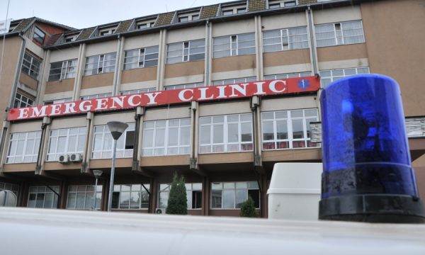 Vdes një 2-vjeçar në QKUK, Policia nis hetimet