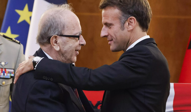 Macron: Ismail Kadare, gjeniu shqiptar i shpirtit evropian