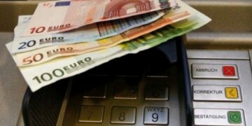 Rreth 700 mijë euro paga për punëtorët serbë që nuk dolën në punë në katër ministri