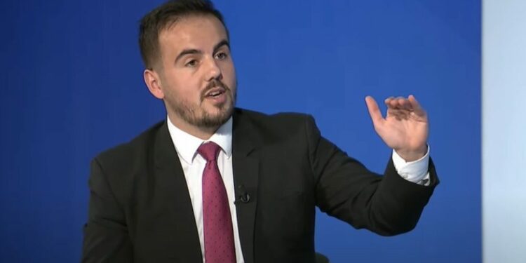 Bajrami: Serbia po zmbraps marrëveshjet me Kosovën, duke shkelur ujdinë bazë