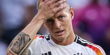 VIDEO/ Eliminimi i Gjermanisë dhe ndeshja e fundit e Kroos, ikona largohet me duartrokitje nga futbolli i luajtur