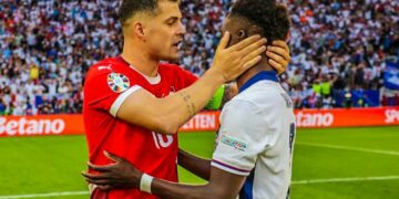 “Fitoi mjaftë tituj këtë sezon”, Bukayo Saka për Granit Xhakën: Kam respekt për të