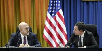 Nesër lansohet “Dritarja për Investime të Diasporës”, pjesëmarrësve do tu drejtohen Kurti e Hovenier