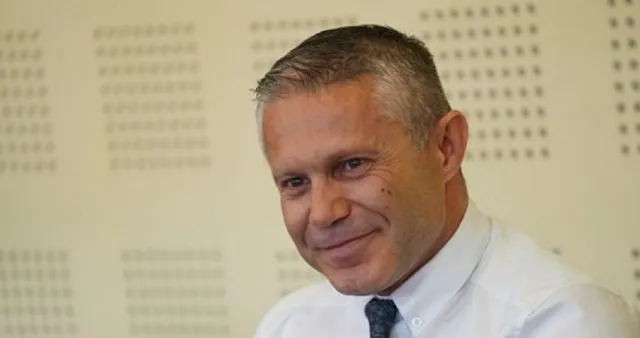 Kosova u shkatërrua për 20 vjet”, Ramadani përmend parullën e VV-së si goditje ndaj Kosovës nga lufta hibride ruso-serbe
