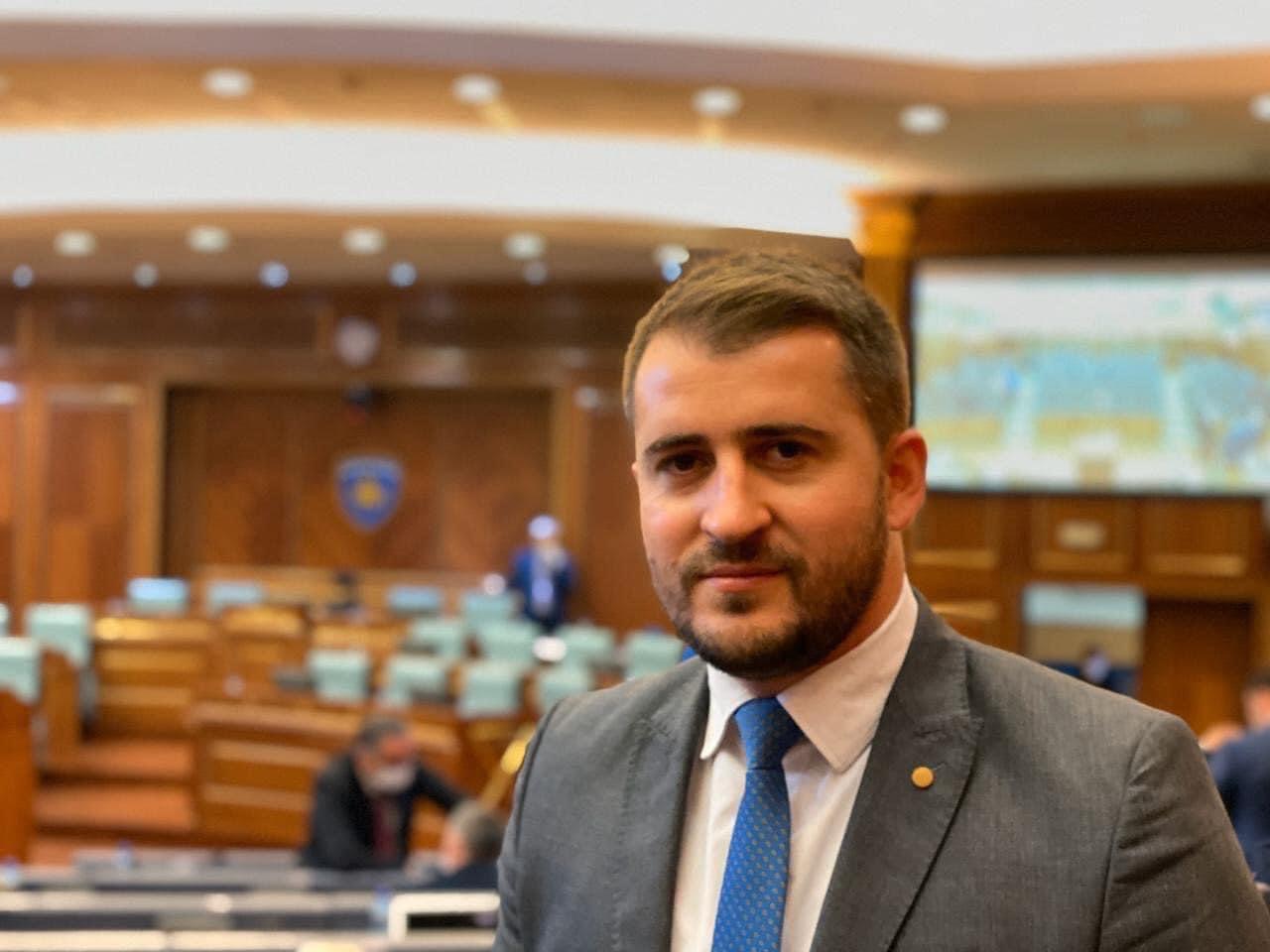A ka ndonjë koalicion PDK-LVV? Tregon Lushtaku