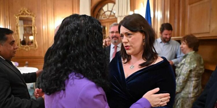 Kearns: Mos t’i lejojmë aktorët armiqësorë të rifillojnë konfliktin në Kosovë