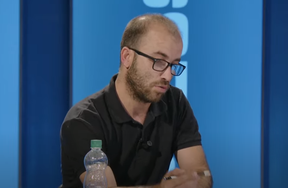 Duriqi: Sveçla ka mendu me kap Faton Hajrizin gjatë kohës sa futej “live” nëpër rrjete sociale