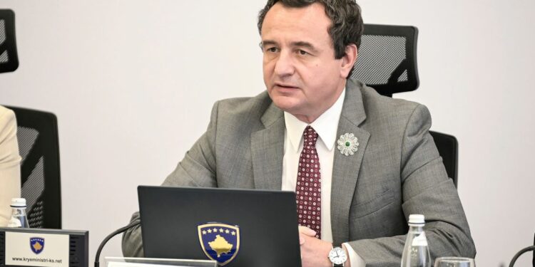 Kurti mburret me qeverisje: Nga muaji i ardhshëm shtesat me rritje i marrin mbi 400 mijë fëmijë