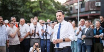 Abdixhiku mes bashkëatdhetarëve: Vit i ri, Rrugë e Re, Qeveri e Re!