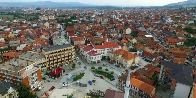 Lutfiu: Serbia, së fundmi ka filluar pasivizimin e shqiptarëve të Luginës që jetojnë në diasporë