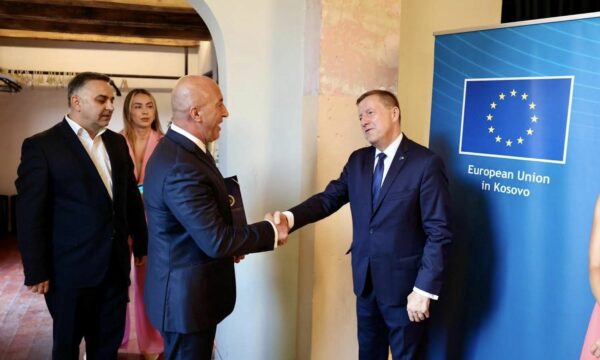 Haradinaj në pritjen lamtumirëse të Szunyog: Shpreha konsideratën për bashkëpunimin e shkëlqyer