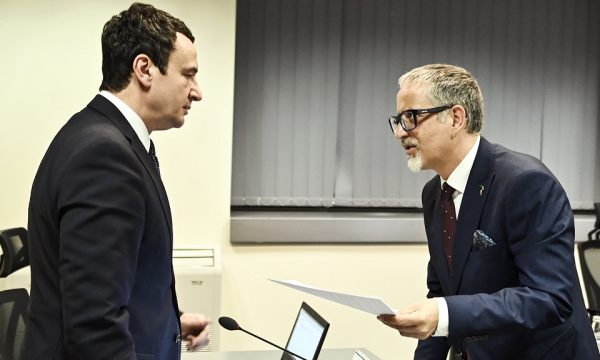 Temperaturat e larta, nga sot kufizohet orari i punës për këto tri kategori – çka thuhet në vendimin e MSh’së