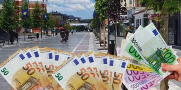 Ky është këngëtari llapjan që paguhet 30 mijë euro për një natë