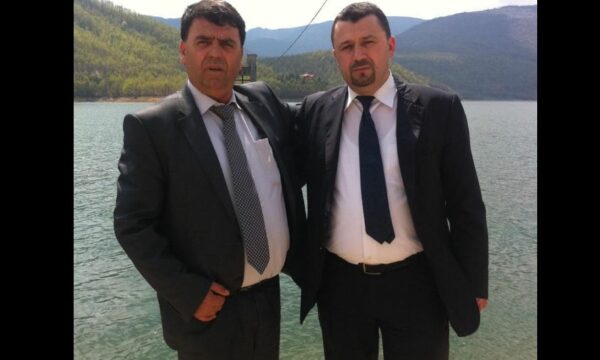 Beqa ua bënë “diss” qeveritarëve për vizitat e fundit në Ujman, publikon një fotografi nga 2011-ta