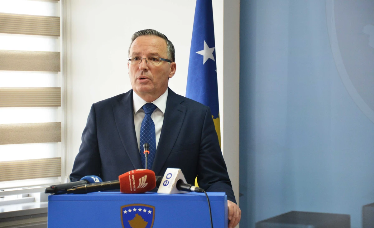 Bedri Hamza: Absurditet miratimi i dy ligjeve dje, kjo qasje e ka futur Kosovën nën sanksione