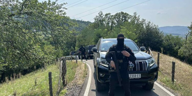 Dëshmitari rrëfen momentin e vrasjes së Hajrizit: Tentoi të ngjitej kodrës, dëgjova të shtëna dhe e pashë duke u rrëzuar