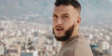 “Djalë i ri trim, duke e rritur lufta e fryma drenicake”, Mozzik reagon pas vrasjes se Faton Hajrizit, kritikon shtetin