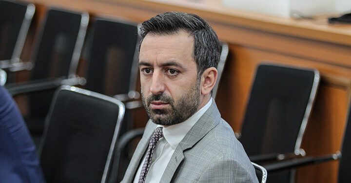 Basha gazetarëve të RTK-së: Deshtët të shpalleni heronj në Nacionale, Albanian Post dhe Metro