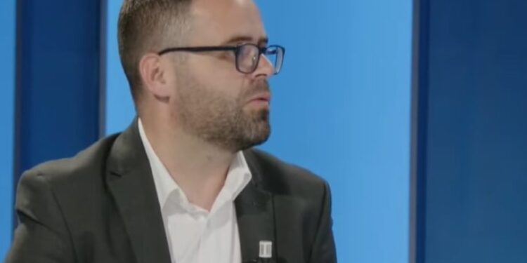 Kryetari i AGK-së, Xhemajl Rexha: Qëllimi i kësaj qeverie është t’i paraqesë mediat si armike të popullit